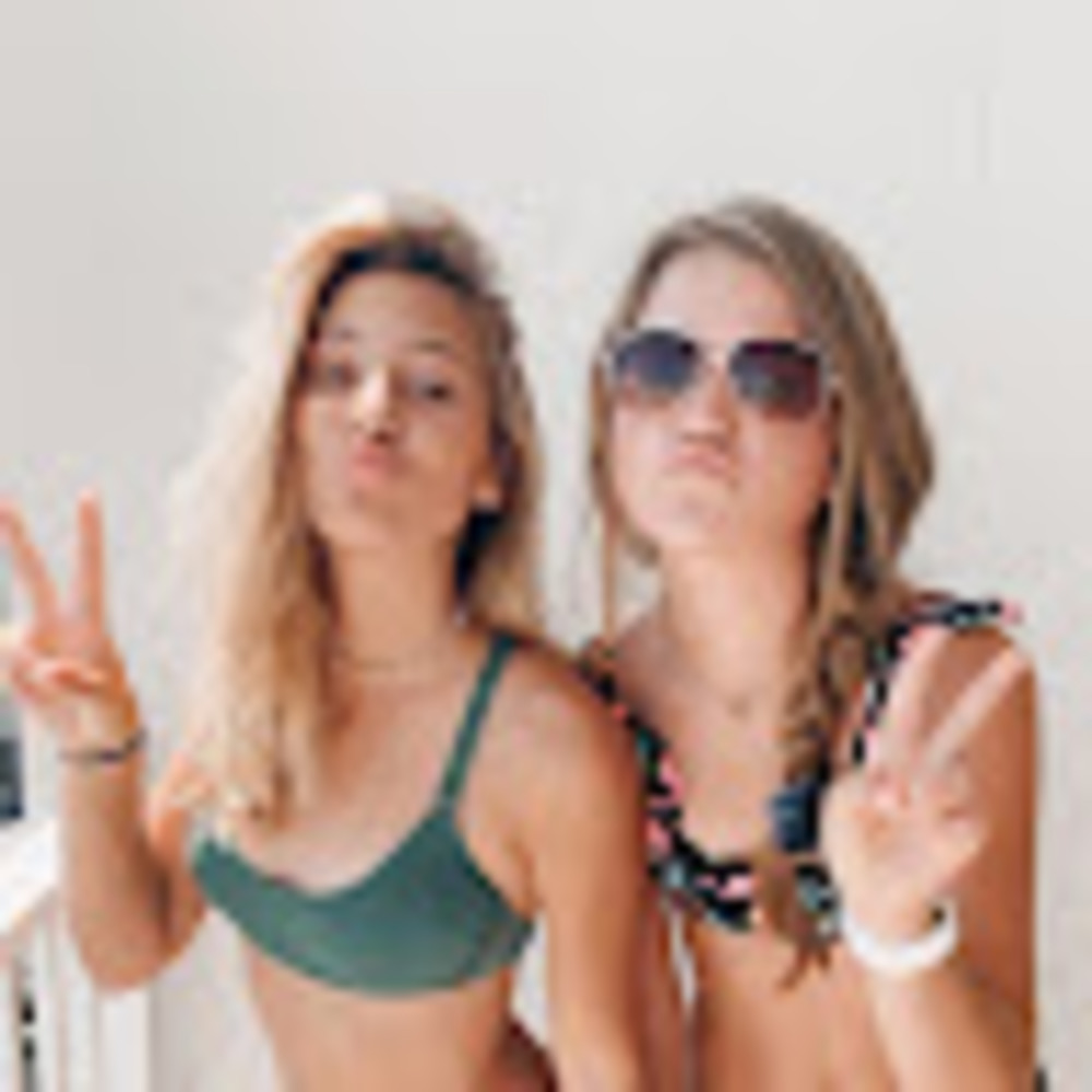 Meet your Posher, Claire